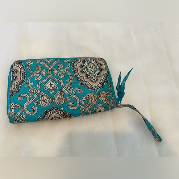 Vera Bradley Turquoise and Beige Paisley Patterned Wallet - Picture 3 of 5